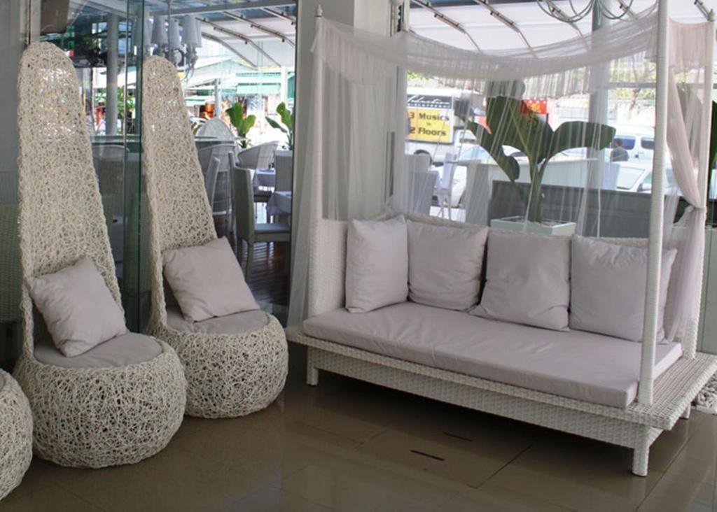 Hotel Santi White Phuket Exterior foto
